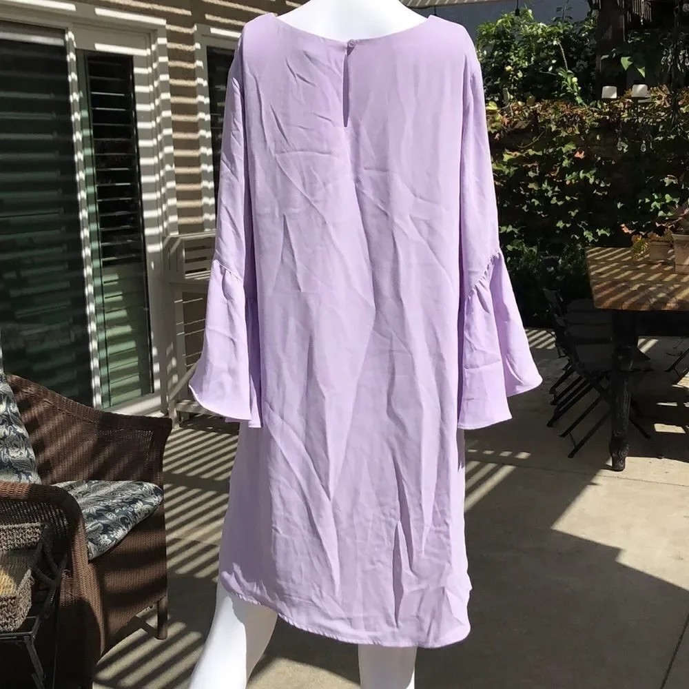 Chelsea 28 Bell Sleeve Shift Dress Size Medium